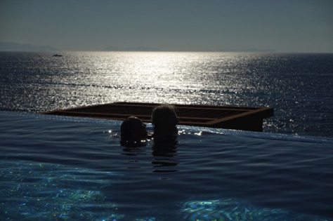 Infinity pool